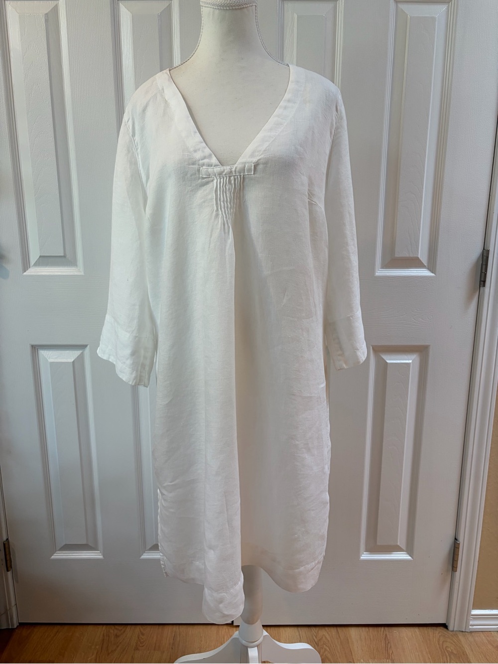 Cut-Loose White Linen Dress/Kaftan/Cover Up Size M
